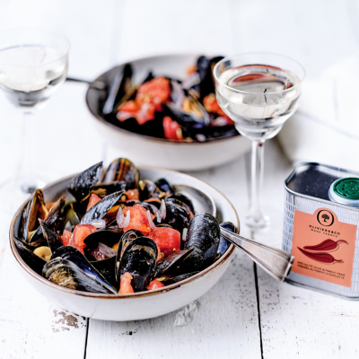 Moules, tomate & piment d'Espelette