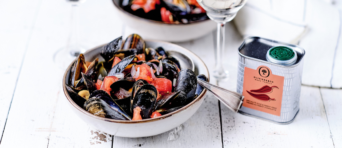 Moules, tomate & piment d'Espelette