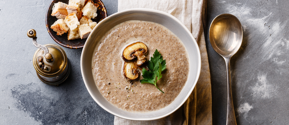 Soupe de champignons sauvages